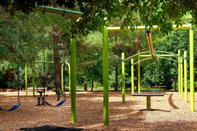 157 Pine Crest Circle, Montgomery, TX 77316