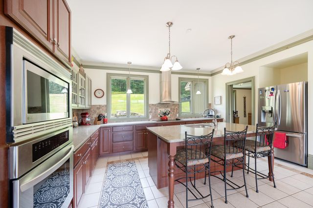 411 Wood Road, Hartford, VT 05059