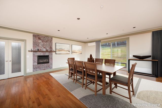 411 Wood Road, Hartford, VT 05059