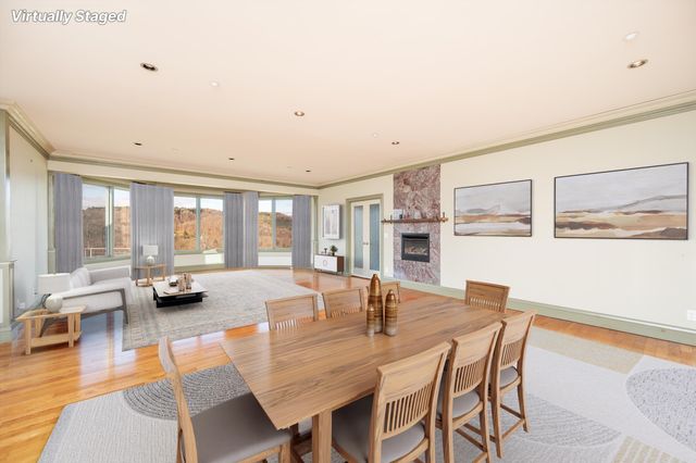 411 Wood Road, Hartford, VT 05059