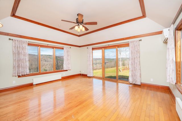 411 Wood Road, Hartford, VT 05059