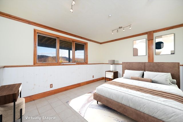 411 Wood Road, Hartford, VT 05059