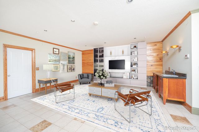 411 Wood Road, Hartford, VT 05059