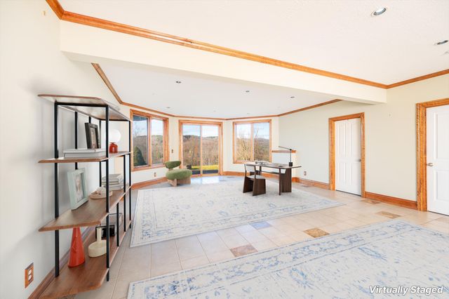 411 Wood Road, Hartford, VT 05059