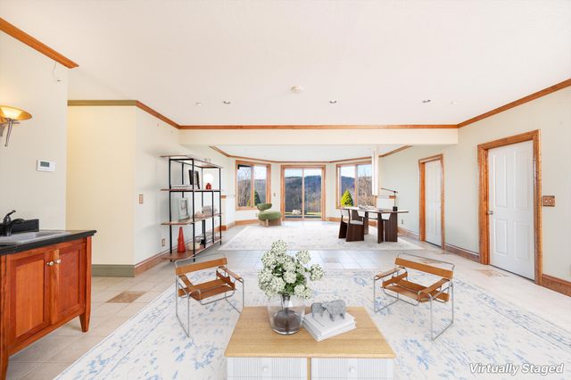 411 Wood Road, Hartford, VT 05059