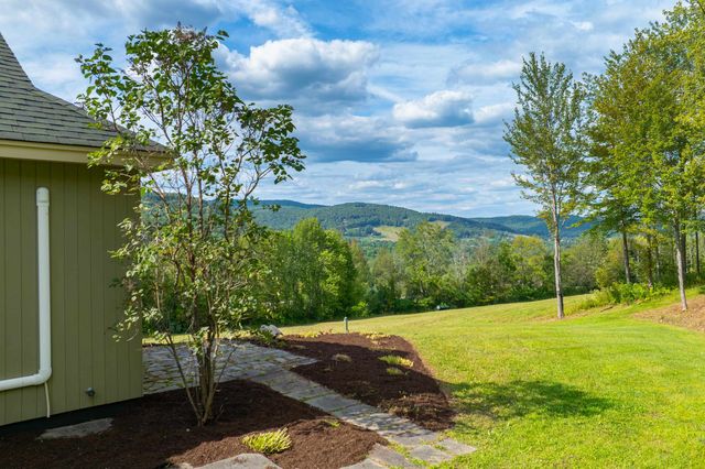 411 Wood Road, Hartford, VT 05059