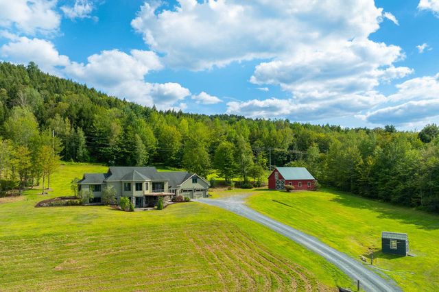 411 Wood Road, Hartford, VT 05059