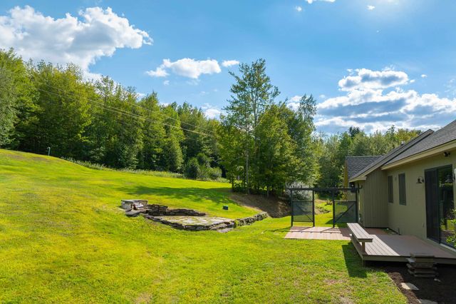 411 Wood Road, Hartford, VT 05059