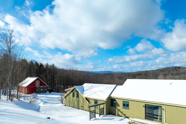 411 Wood Road, Hartford, VT 05059