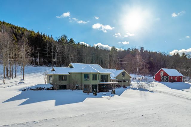 411 Wood Road, Hartford, VT 05059