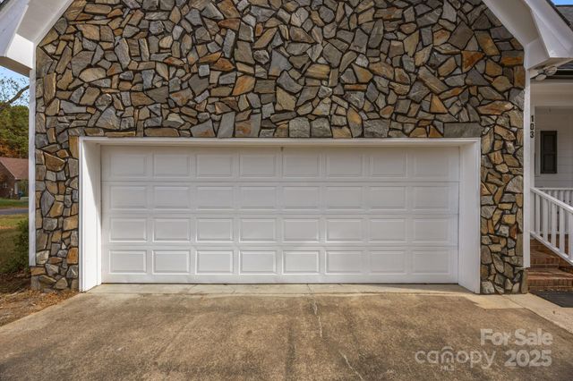 103 Hampshire Court, Salisbury, NC 28144