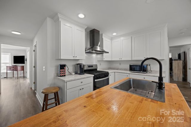 103 Hampshire Court, Salisbury, NC 28144