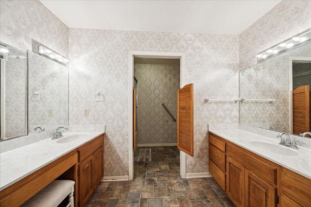 110 Wild Phlox Drive, Bellville, TX 77418