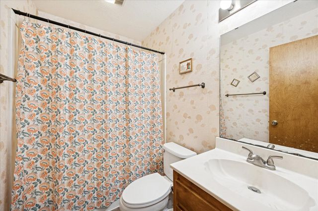 110 Wild Phlox Drive, Bellville, TX 77418