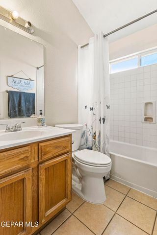 877 MONDEL PINE Place, El Paso, TX 79907