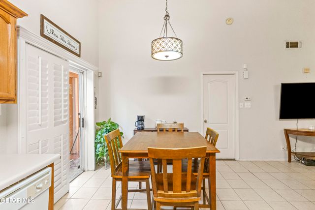 877 MONDEL PINE Place, El Paso, TX 79907