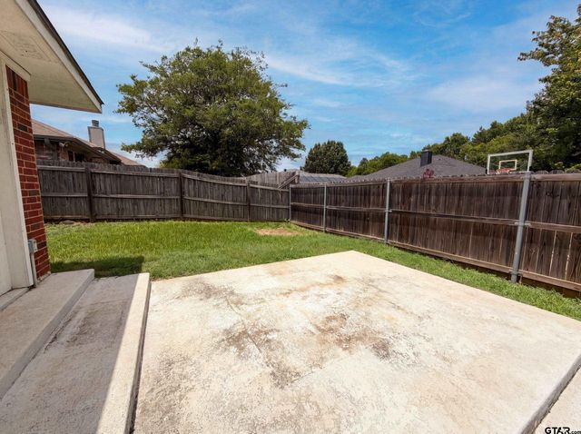10740 Southern Trace Cir, Flint, TX 75762