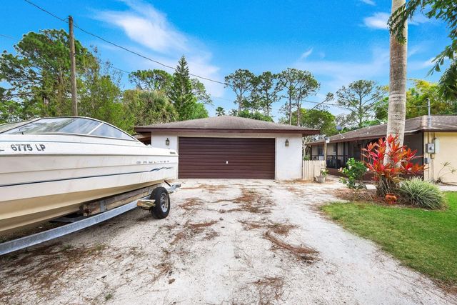 17740 Sabal Palm Drive, North Fort Myers, FL 33917