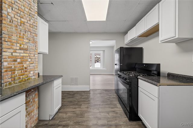 330 West Ostrander Avenue, Syracuse, NY 13205