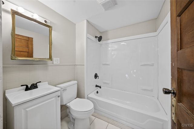 330 West Ostrander Avenue, Syracuse, NY 13205