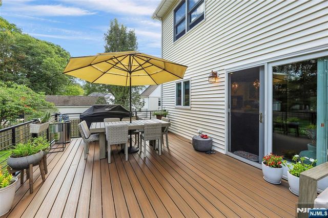 59 Lohs Place, Harrington Park, NJ 07640