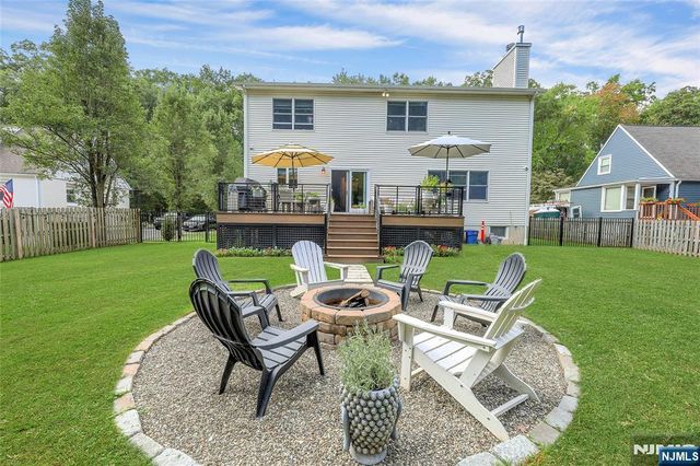 59 Lohs Place, Harrington Park, NJ 07640