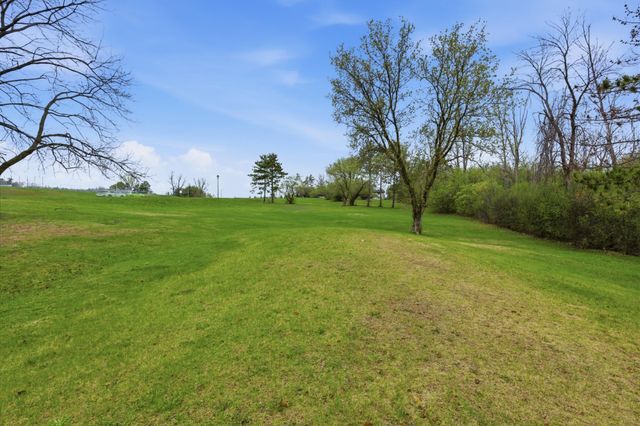 9975 194th Street W, Lakeville, MN 55044