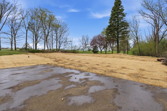 9975 194th Street W, Lakeville, MN 55044
