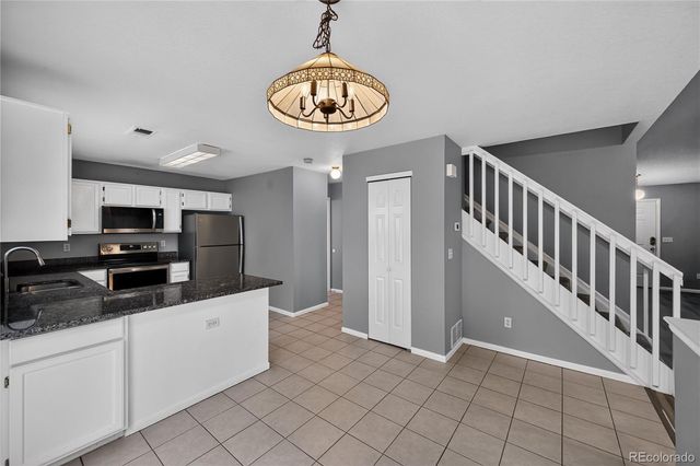 10452 Hyacinth Street, Littleton, CO 80129