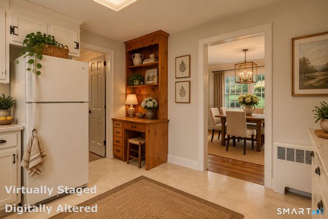 53 Woodridge Circle, West Hartford, CT 06107