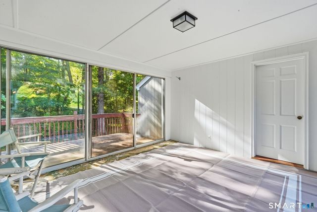 53 Woodridge Circle, West Hartford, CT 06107