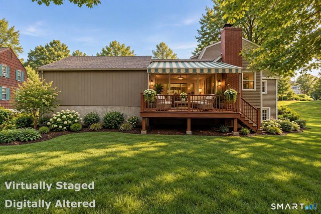 53 Woodridge Circle, West Hartford, CT 06107