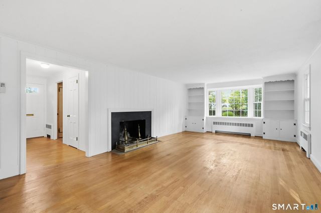 53 Woodridge Circle, West Hartford, CT 06107