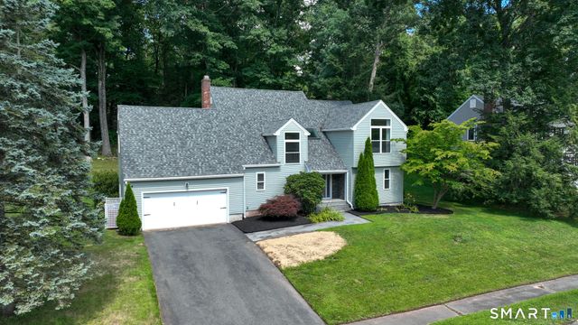 22 Canterbury Lane, Farmington, CT 06085