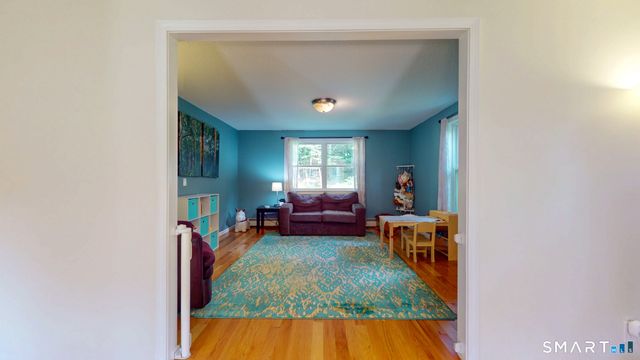 22 Canterbury Lane, Farmington, CT 06085