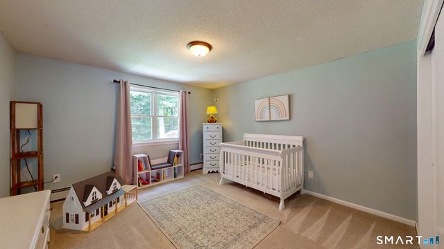 22 Canterbury Lane, Farmington, CT 06085