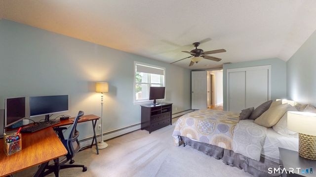 22 Canterbury Lane, Farmington, CT 06085