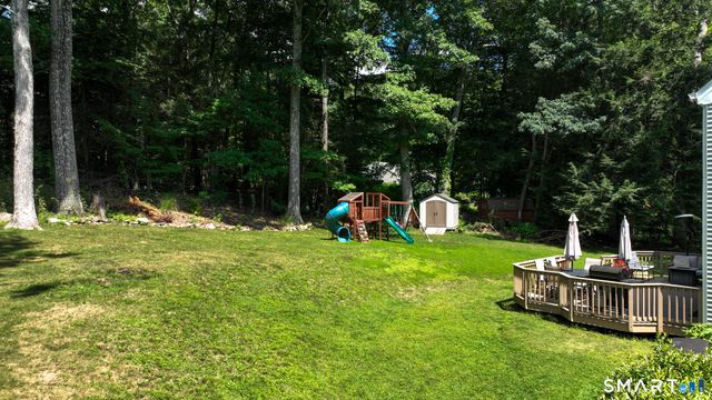 22 Canterbury Lane, Farmington, CT 06085