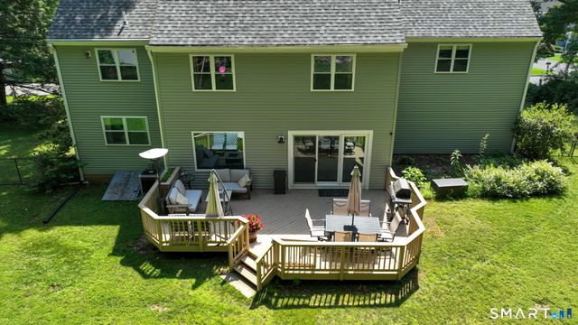 22 Canterbury Lane, Farmington, CT 06085