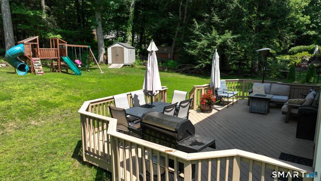 22 Canterbury Lane, Farmington, CT 06085