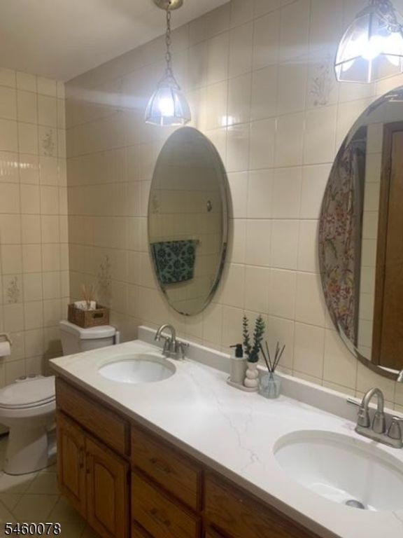 11 Scudder St, Garfield City, NJ 07026 — photo 5
