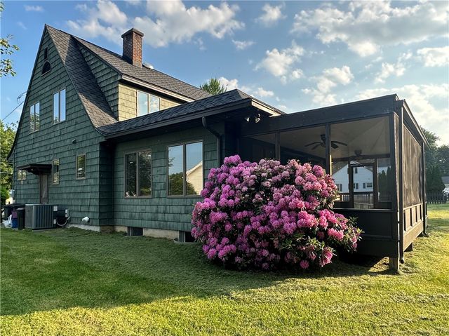 966 West Church Street, Elmira, NY 14905