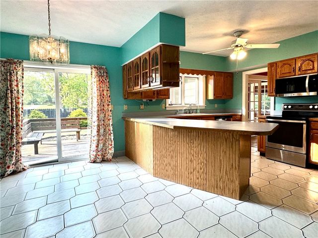 966 West Church Street, Elmira, NY 14905