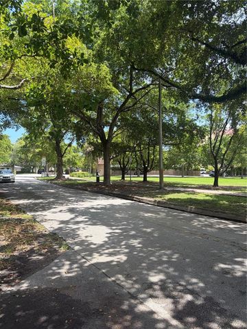 6625 Nervia St, Coral Gables, FL 33146