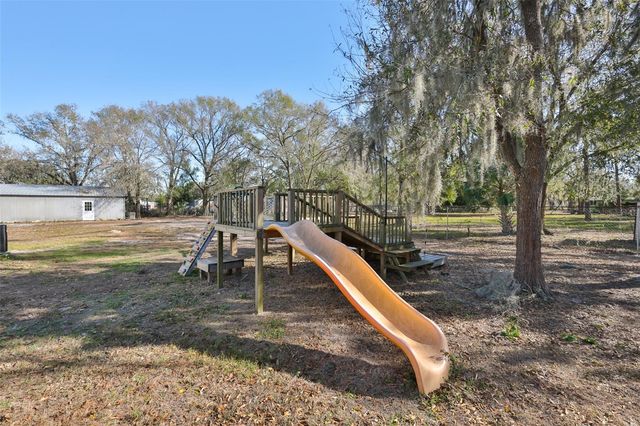 18711 RED BIRD LANE, Lithia, FL 33547