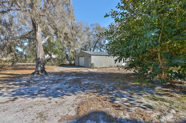 18711 RED BIRD LANE, Lithia, FL 33547