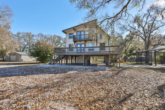 18711 RED BIRD LANE, Lithia, FL 33547