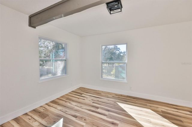 18711 RED BIRD LANE, Lithia, FL 33547