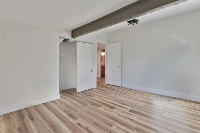 18711 RED BIRD LANE, Lithia, FL 33547