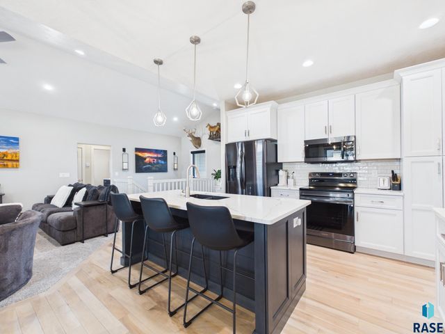 5408 E 64th St Street, Sioux Falls, SD 57108